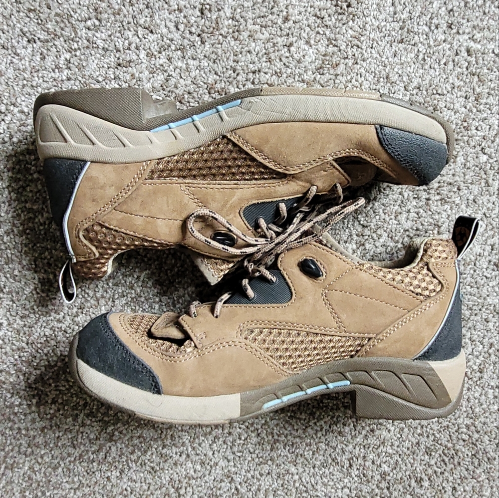 ARIAT Technology All Terrain Equipped Waterproof Womens Hiking Shoe Size 8.5